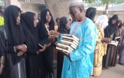 Cérémonie de remise des dons aux apprenants des écoles coraniques de DOMAYO RADJIL par Salmana Amadou Ali