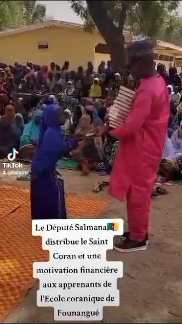 Cérémonie à l’École Coranique de Founangué par le Député Salmana Amadou Ali